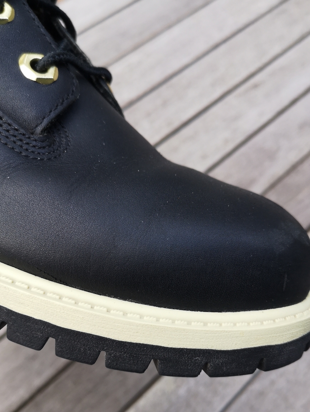 Timberland black leather laced ankle boots - Picture 5 of 12